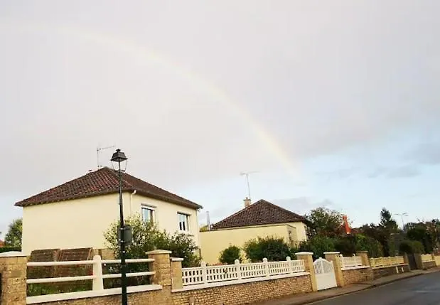 Maison Calme Et Idealement Placee Caen/St Contest